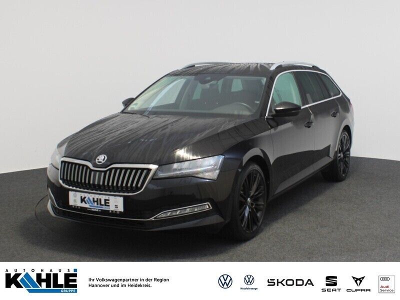 Schwarzmagic perleffekt Gebraucht 2023 Skoda Superb Style Kombi | 33.490 € (Fairer Preis) - Bild 1/4