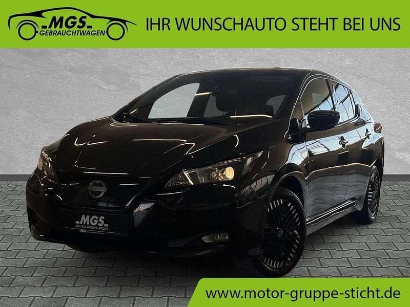 Schwarz metallic Gebraucht 2022 Nissan Leaf N-Connecta Kleinwagen | 16.990 € (Guter Preis) - Bild 1/4
