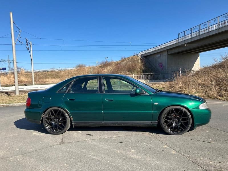 Gebraucht Audi A4 115 PS (84 kW) 1999 Grün Limousine