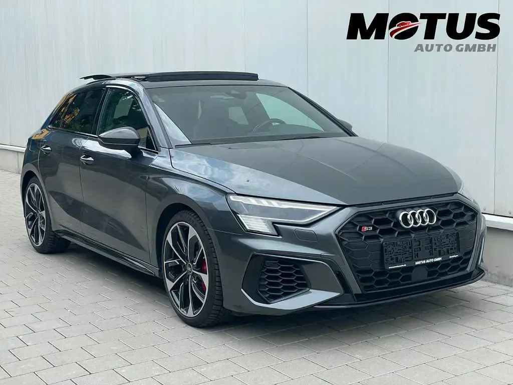 Gebraucht Audi S3 Sport 310 PS (228 kW) 2022 Grau Limousine