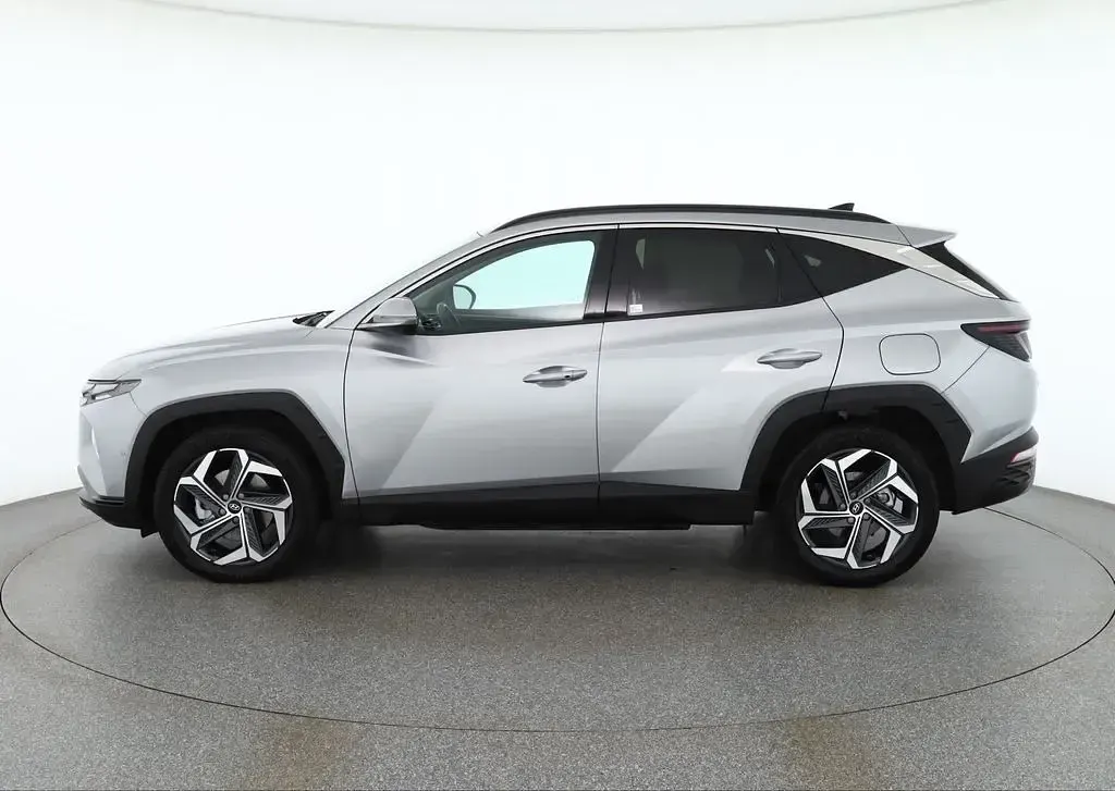 Neu Hyundai Tucson 150 PS (110 kW) 2026 Silber SUV