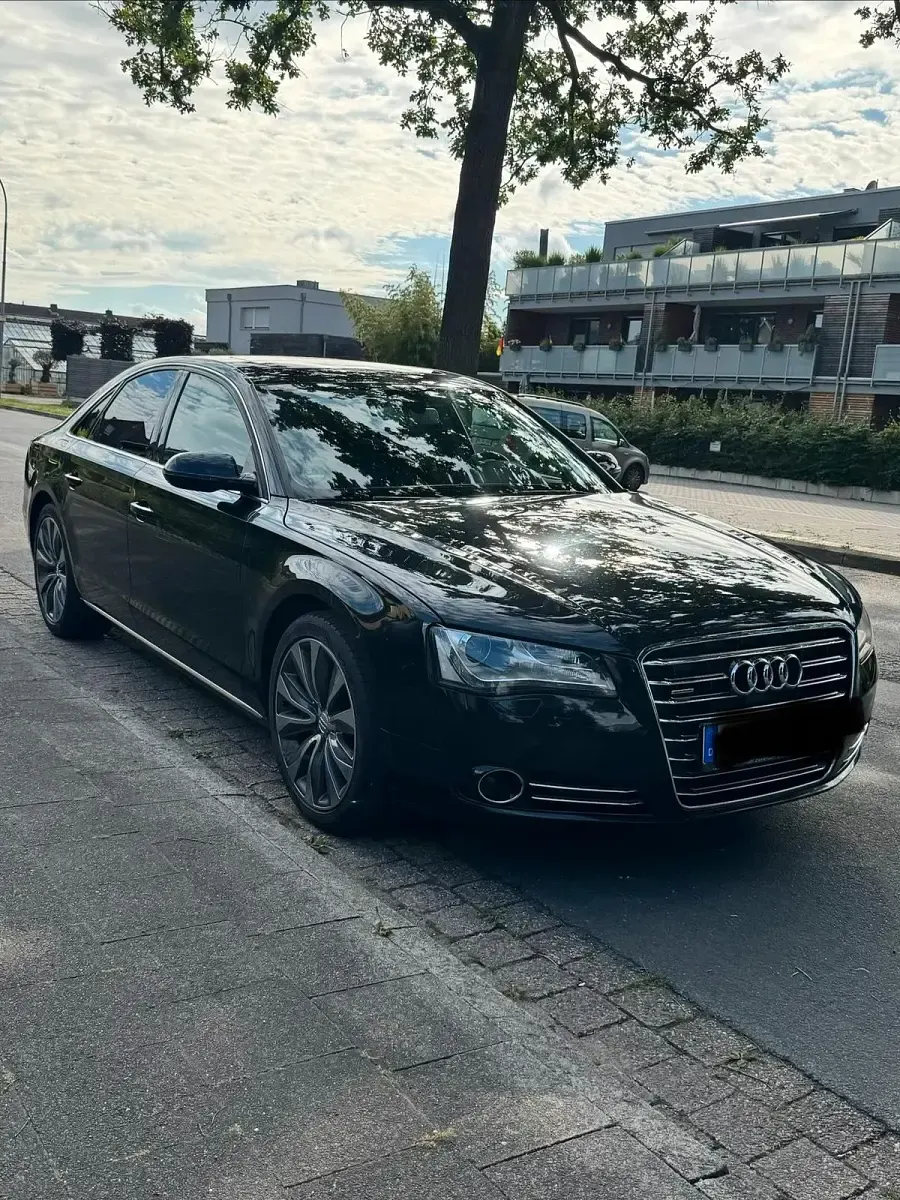 Gebraucht Audi A8 351 PS (258 kW) 2010 Schwarz Limousine