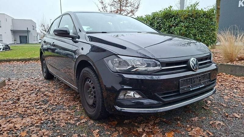 Schwarz Gebraucht 2021 VW Polo Highline Kleinwagen | 13.999 € (Fairer Preis) - Bild 1/4