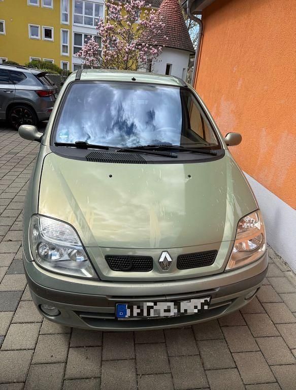 Second-hand Renault Scénic Expression 107 CP (78 kW) 2002 Verde Monovolum