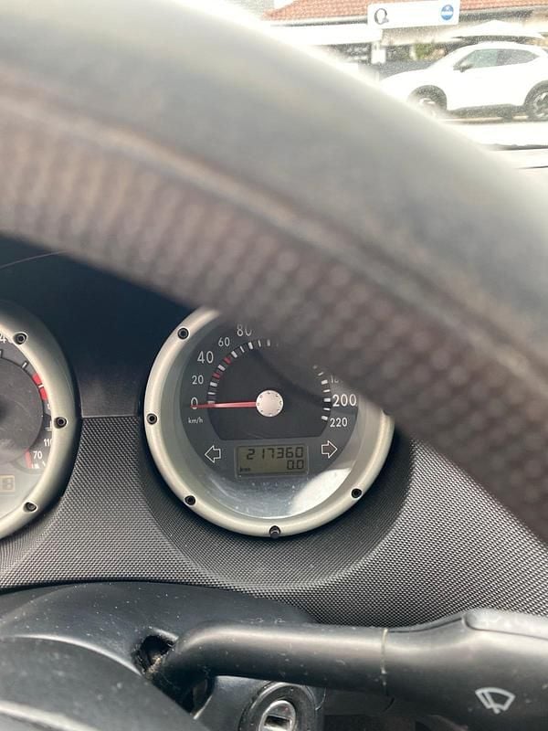 Second-hand VW Polo 75 CP (55 kW) 2001 Hatchback