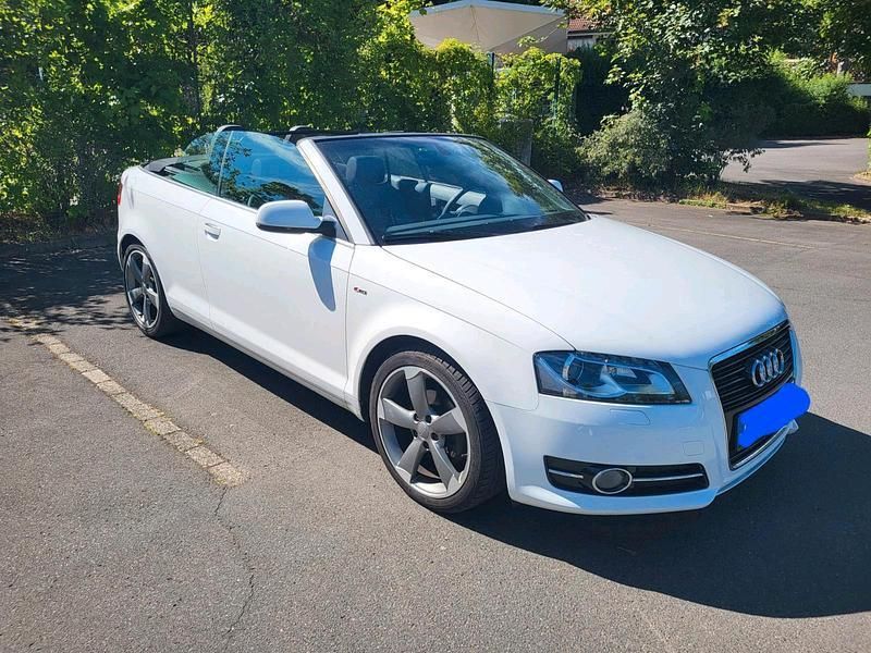 Weiß Gebraucht 2013 Audi A3 Cabriolet S-Line Cabrio | 12.500 € (Teuer) - Bild 1/4