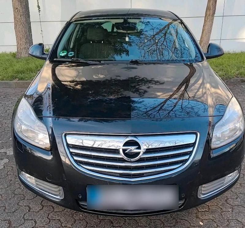 Second-hand Opel Insignia 140 CP (102 kW) 2012 Negru Berlinǎ