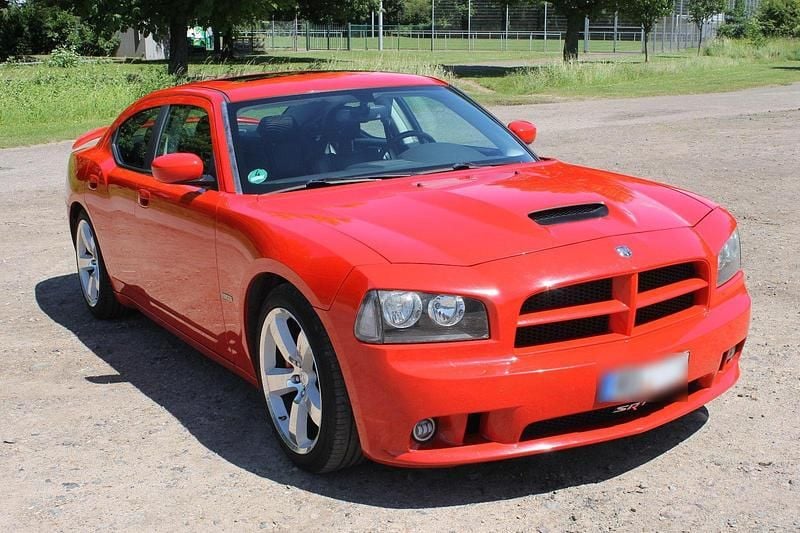 Second-hand Dodge Charger 431 CP (317 kW) 2010 Roșu Berlinǎ