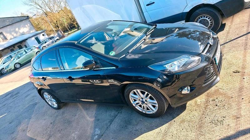 Gebraucht Ford Focus 150 PS (110 kW) 2012 Schwarz Limousine