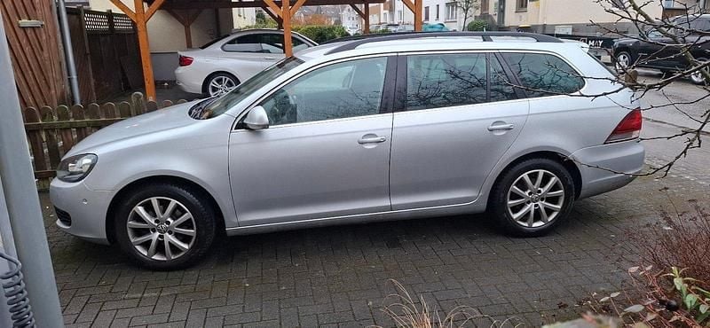 Gebraucht VW Golf VII Comfortline 105 PS (77 kW) 2013 Silber Kombi
