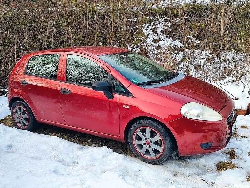 Gebraucht Fiat Punto 77 PS (56 kW) 2006 Rot Limousine