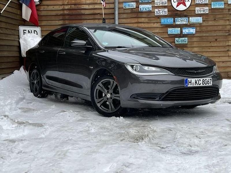 Gebraucht Chrysler 200 184 PS (135 kW) 2014 Grau Limousine