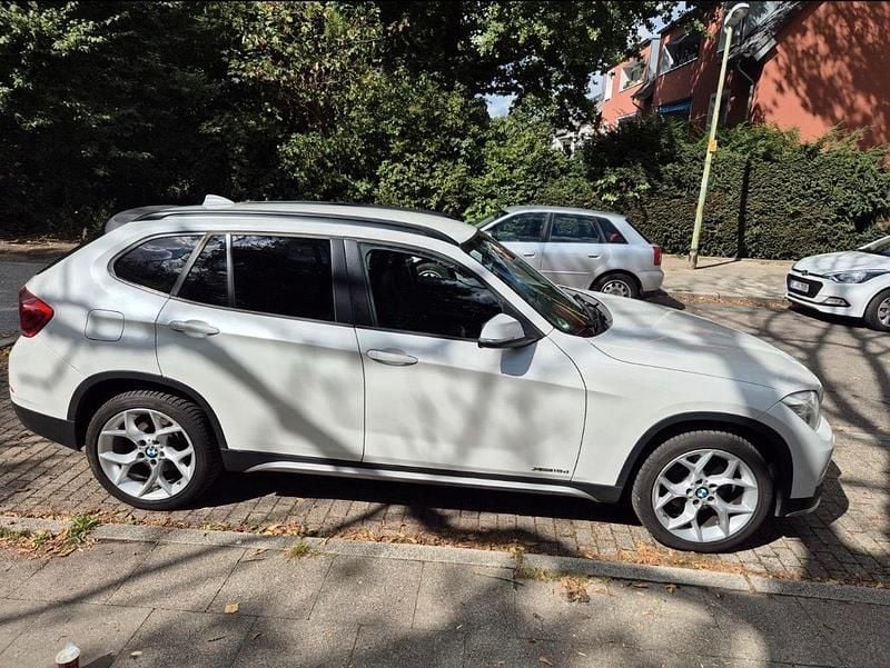 Gebraucht BMW X1 xLine 143 PS (105 kW) 2015 Weiß SUV