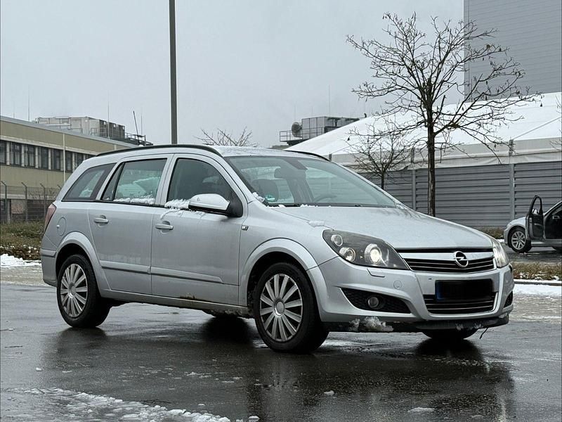 Silber Gebraucht 2008 Opel Astra Innovation Kombi | 750 € (Guter Preis) - Bild 1/4