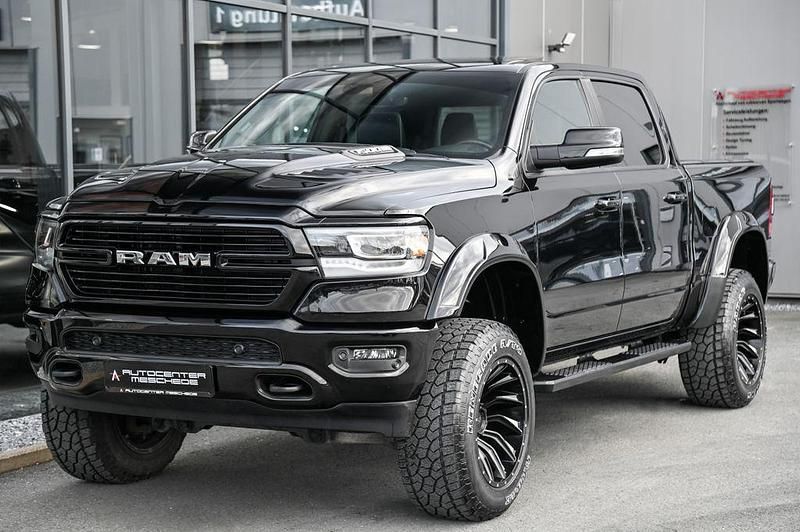 Gebraucht Dodge Ram 401 PS (294 kW) 2021 Schwarz Pickup