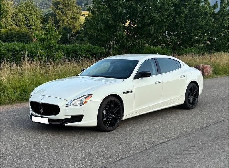 Weiß Gebraucht 2014 Maserati Quattroporte Limousine | 24.900 € (Fairer Preis) - Bild 1/4