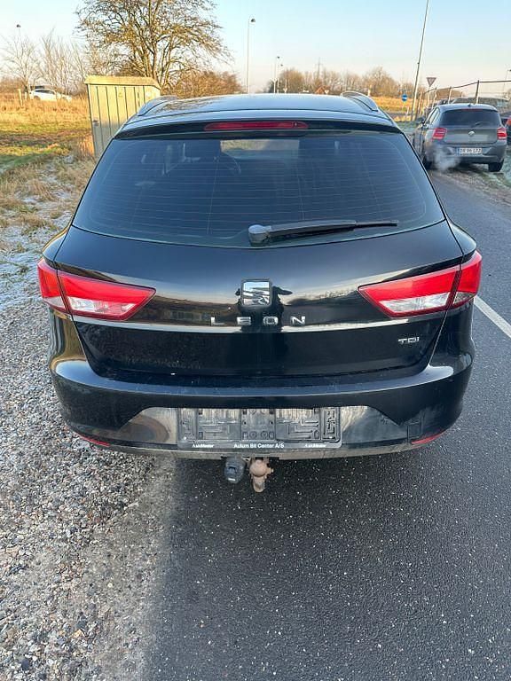 Gebraucht Seat Leon ST Style 150 PS (110 kW) 2014 Schwarz Kombi
