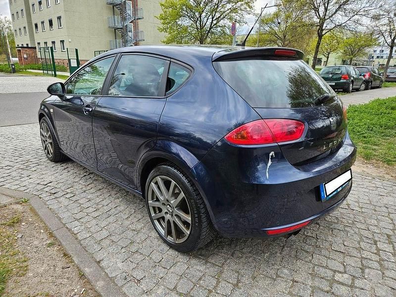 Gebraucht Seat Leon Sport 160 PS (117 kW) 2010 Blau Limousine