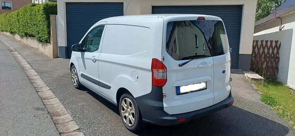 Gebraucht Ford Transit 75 PS (55 kW) 2014 Weiß Van / Kleinbus