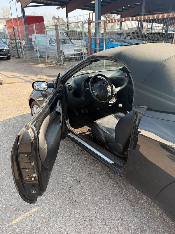 Gebraucht Ford StreetKa 95 PS (69 kW) 2003 Schwarz Cabrio