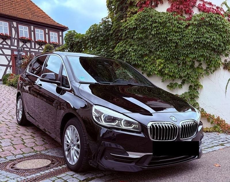 Schwarz Gebraucht 2019 BMW 225 Luxury Line Van / Kleinbus | 13.999 € (Superpreis) - Bild 1/4