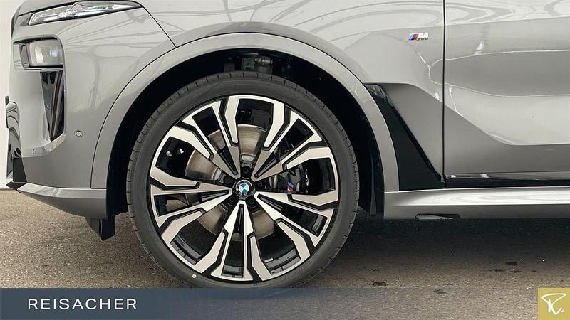 Neu BMW X7 Performance 340 PS (250 kW) 2025 Grau SUV