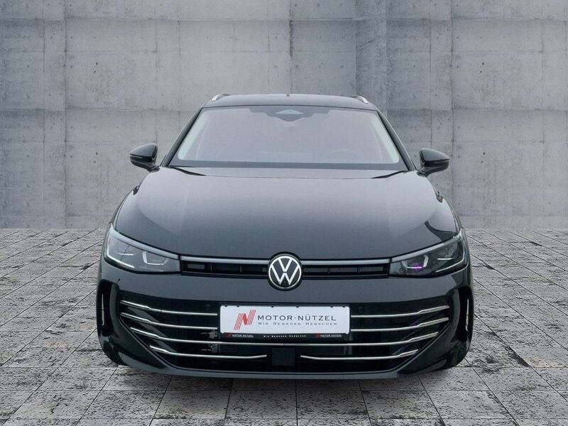 Gebraucht VW Passat Elegance 204 PS (150 kW) 2024 Schwarz Kombi