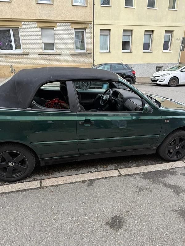 Gebraucht VW Golf Cabriolet 101 PS (74 kW) 1998 Grün Cabrio