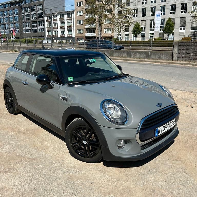 Usado Mini Cooper 136 HP (100 kW) 2017 Cinzento Citadino