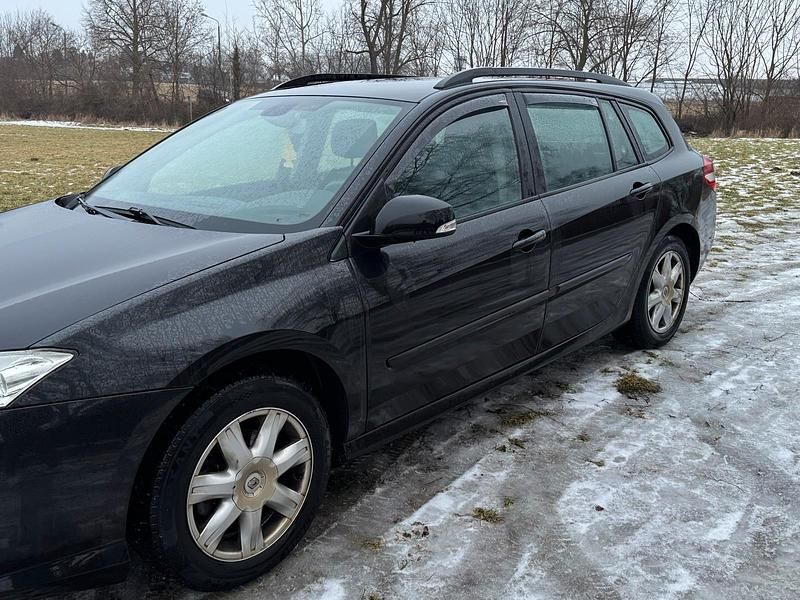 Gebraucht Renault Laguna III 110 PS (80 kW) 2010 Schwarz Kombi