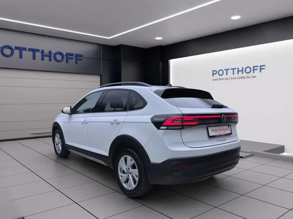 Gebraucht VW Taigo Life 110 PS (80 kW) 2023 Weiß SUV