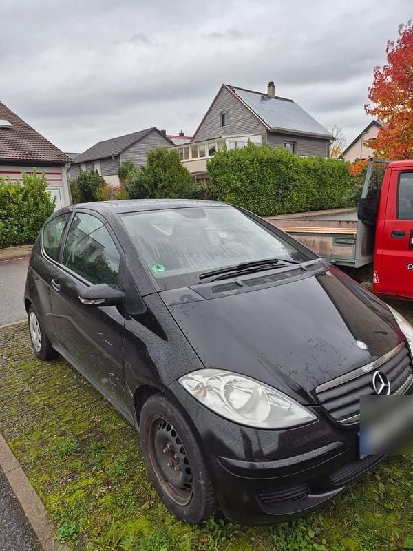 Schwarz Gebraucht 2007 Mercedes A180 Kleinwagen | 2.850 € (Guter Preis) - Bild 1/4