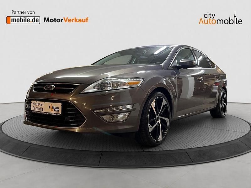 Grau Gebraucht 2011 Ford Mondeo Titanium Limousine | 9.480 € - Bild 1/4