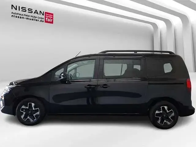 Neu Nissan Townstar Tekna 131 PS (96 kW) 2026 Enigma black (m) Kombi