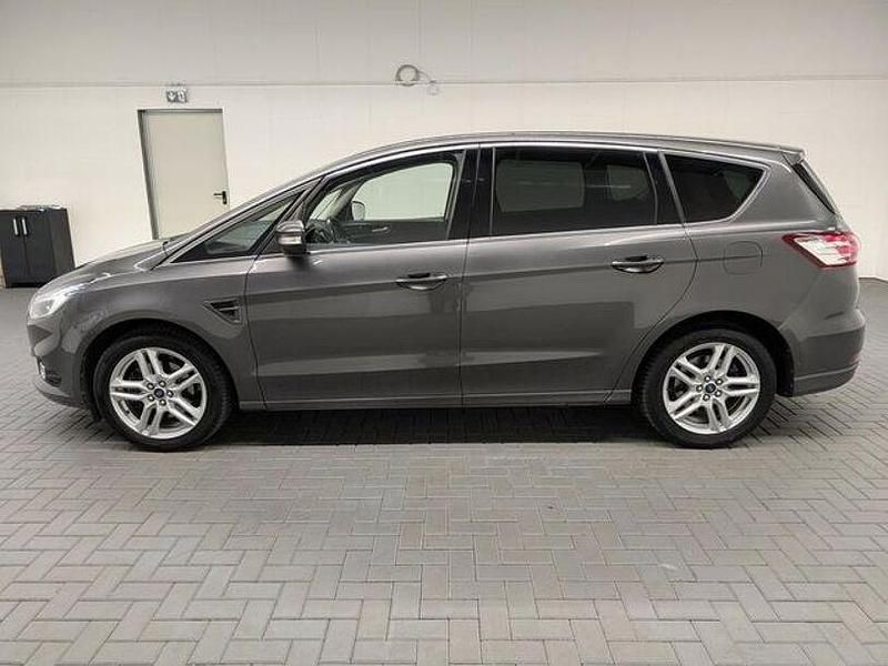 Gebraucht Ford S-MAX Titanium 241 PS (177 kW) 2017 Grau (magneticgrau (metallic)) Van / Kleinbus