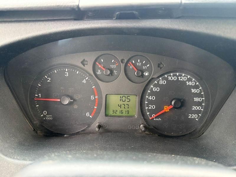 Gebraucht Ford Transit Trend 101 PS (74 kW) 2013 Weiß Kombi