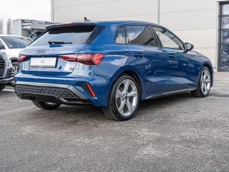 Gebraucht Audi A3 S-Line 150 PS (110 kW) 2025 Ascariblau metallic Limousine