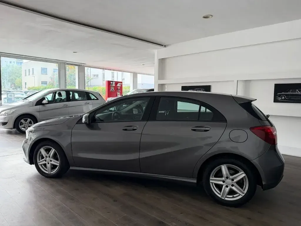 Gebraucht Mercedes A180 Edition 109 PS (80 kW) 2016 Grau Limousine