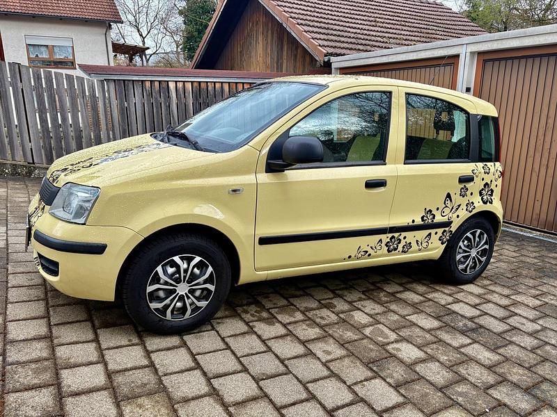 Gebraucht Fiat Panda 69 PS (50 kW) 2011 Gelb Kleinwagen