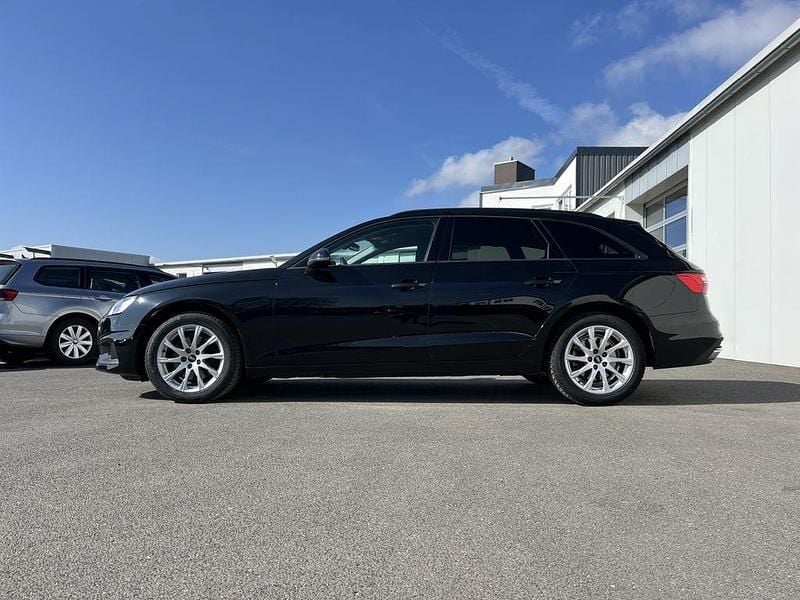 Gebraucht Audi A4 150 PS (110 kW) 2022 Schwarz Kombi