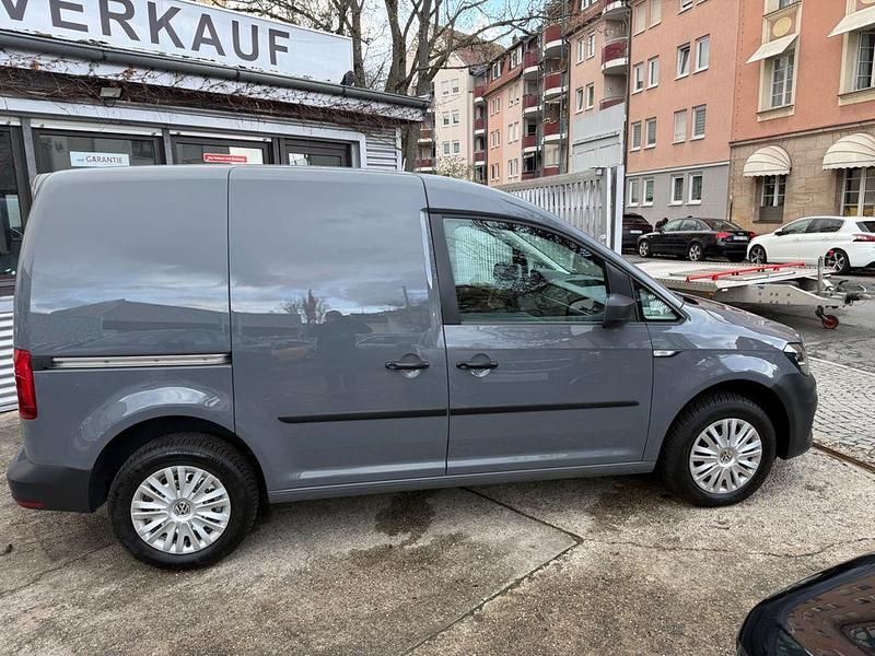 Gebraucht VW Caddy 102 PS (75 kW) 2019 Grau Van / Kleinbus