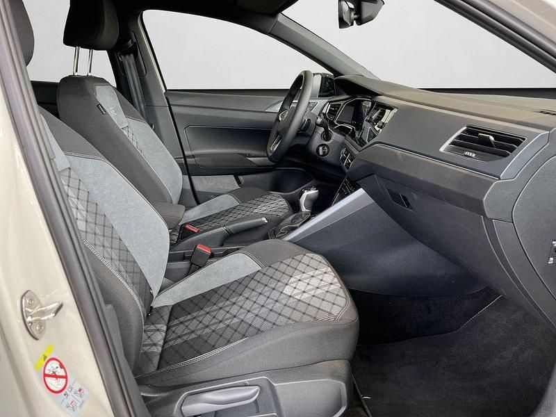 Gebraucht VW Taigo R-line 116 PS (85 kW) 2025 Grau SUV