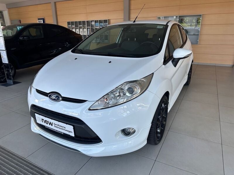 Weiß Gebraucht 2012 Ford Fiesta S Kleinwagen | 6.900 € (Etwas zu teuer) - Bild 1/4