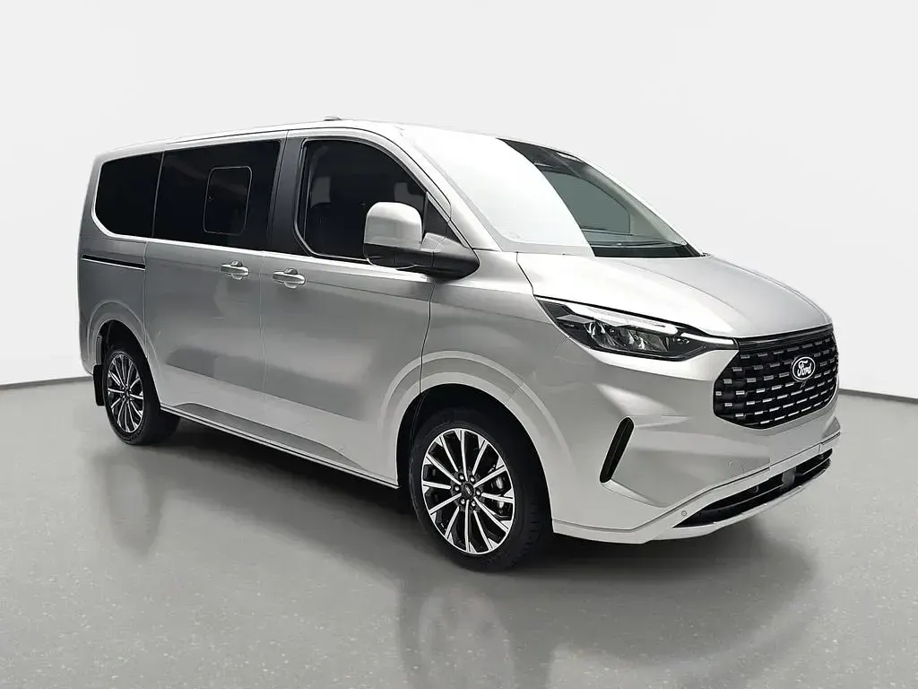 Neu Ford Tourneo Custom Titanium X 170 PS (125 kW) 2026 Silber Van