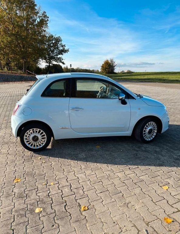 Blau Gebraucht 2009 Fiat 500 Lounge Kleinwagen | 4.990 € (Fairer Preis) - Bild 1/4