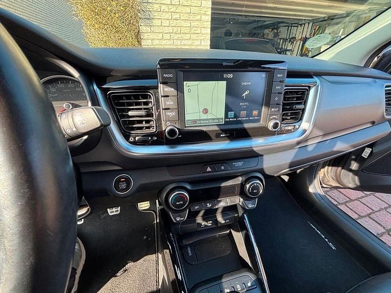 Gebraucht Kia Stonic Platinum 120 PS (88 kW) 2020 Grau SUV