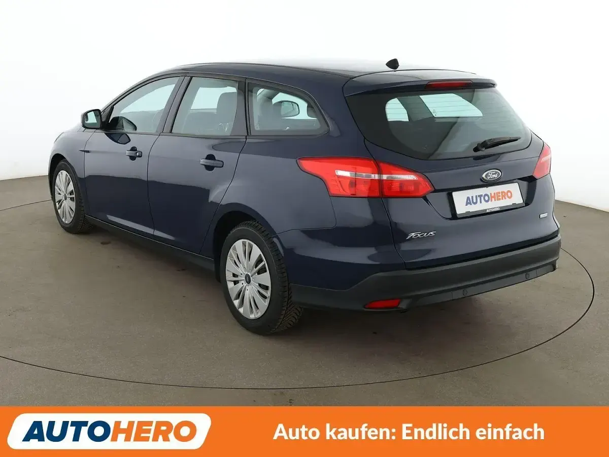 Gebraucht Ford Focus Trend 125 PS (91 kW) 2016 Blau Kombi
