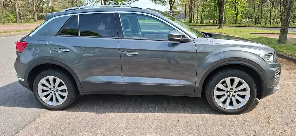 Gebraucht VW T-Roc Style 150 PS (110 kW) 2021 Grau SUV