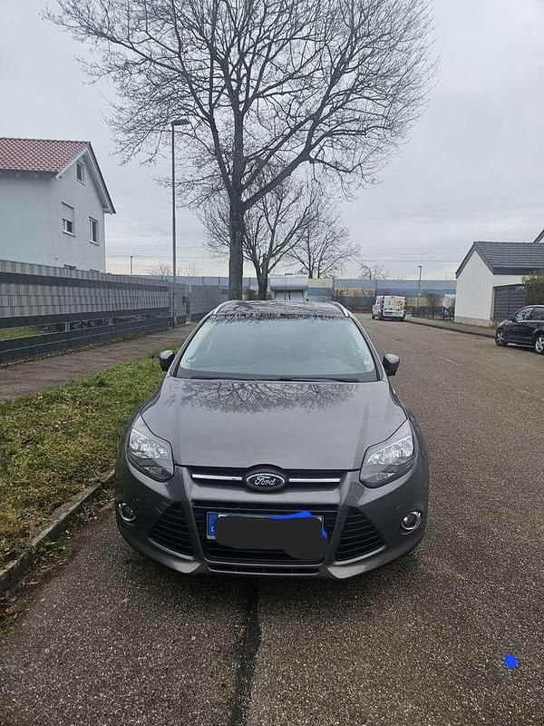 Gebraucht Ford Focus 90 PS (66 kW) 2011 Braun Kombi