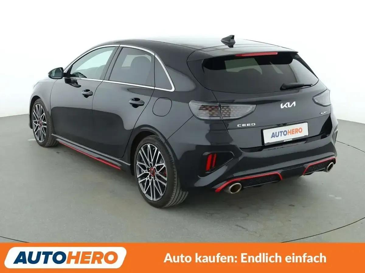 Gebraucht Kia Ceed GT GT 204 PS (150 kW) 2022 Schwarz Limousine